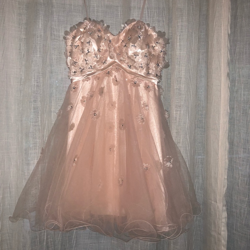 NEVER WORN Homecoming or special occasion dress!